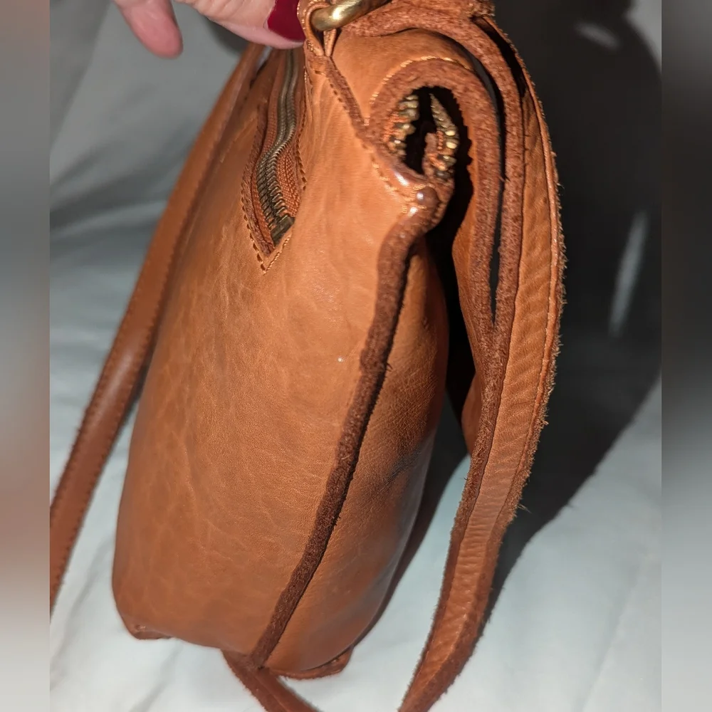 Marta Ponti Portugal  Brown Leather Crossbody Bag